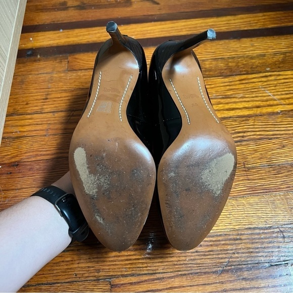 Coach Almond-toe Black Patent Leather Pumps, 6.5M - Picture 15 of 16